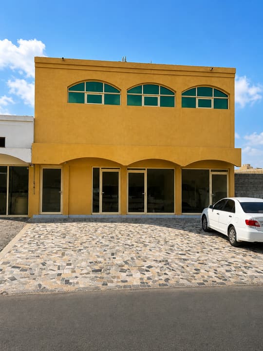 للبيع – محلات تجارية – الحيل الصناعية – الفجيرة